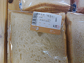 Image: Label showing bread that is full of sugar - Click to Enlarge