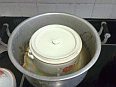 Image: Crock showing inner lid - Click to Enlarge