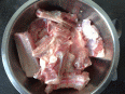 Image: Spare Ribs marinading in ginger juice - Click to Enlarge