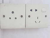 Image: Old Style round pin, the 15 amp version is larger - Click to Enlarge