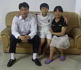 Image: Dai Lo or Number 1 Brother + Family - Click to Enlarge